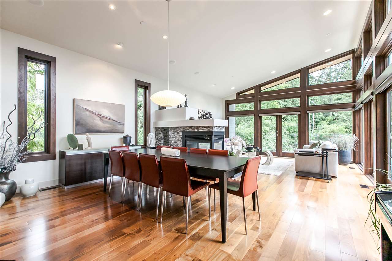 Awesome real estate listing photos - 5770 larson pl