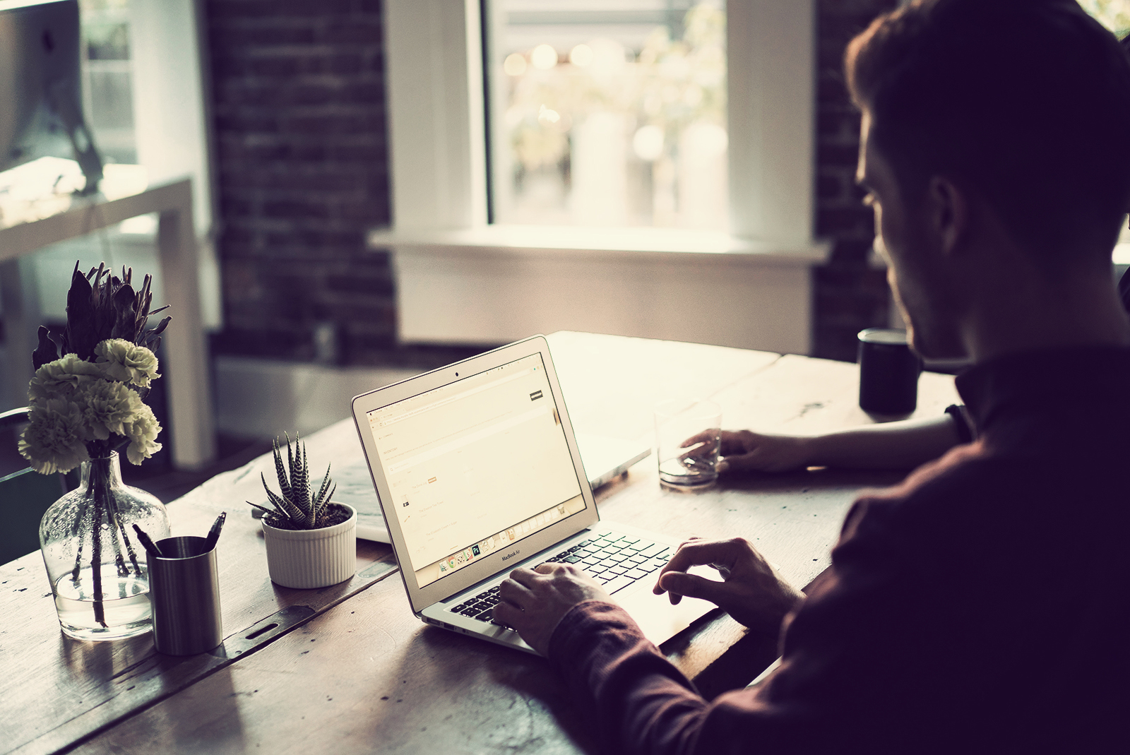 Download This Free Tool and Write Compelling Listing Descriptions that Sell with AIDA